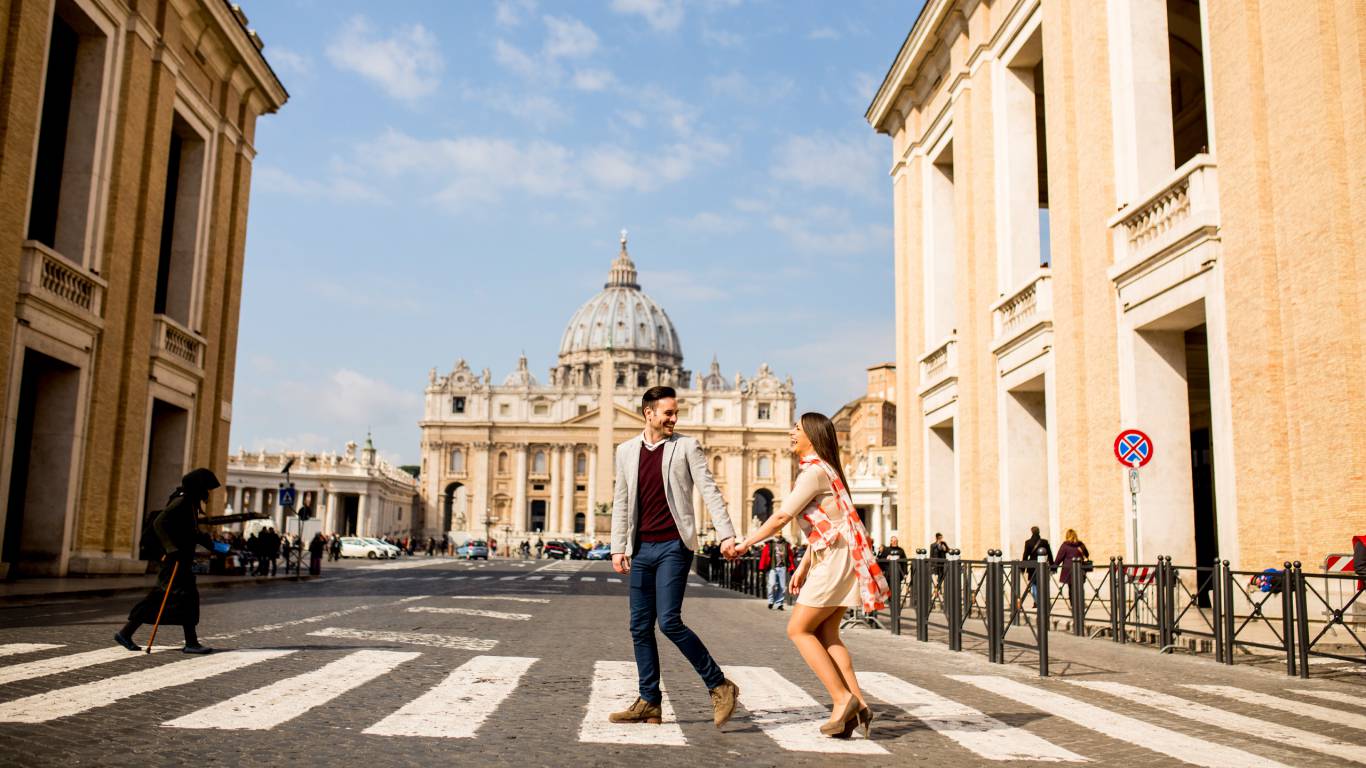 Appartamento-Vacanze-rooftop-st-peter-roma-sfondo-coppia