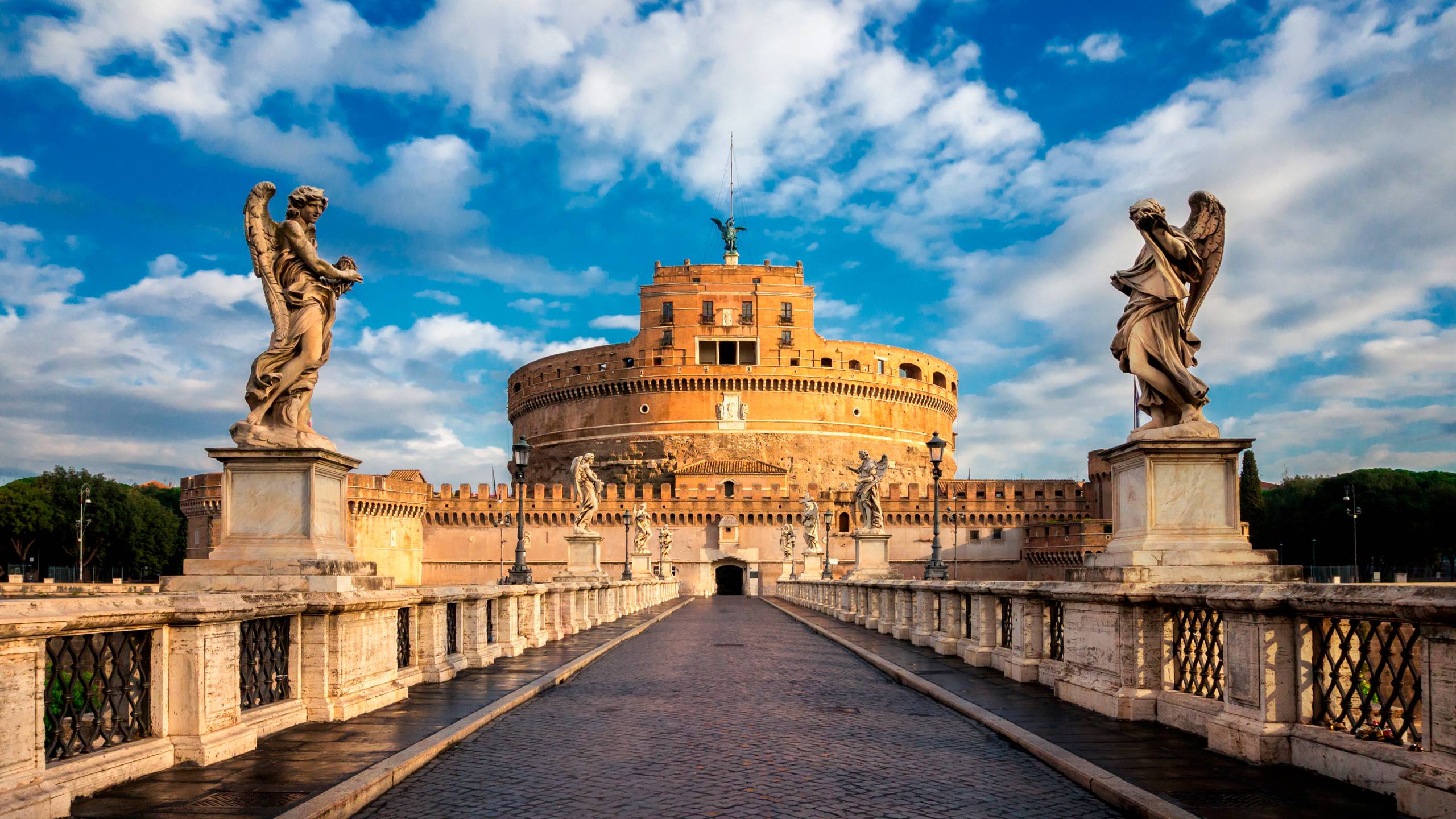 Holiday-Apartment-Rooftop-St-Peter-Rome-castel-sant-angelo